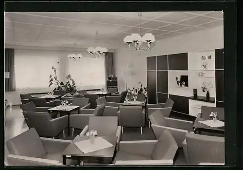 AK Feldberg /Meckl., FDGB-Feriendienst Erhoungsheim Luzin, Klubraum, Innenansicht