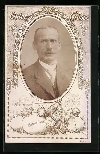 Foto-AK Männerportrait im Ei, Osterhase mit Hasenkind und Küken, Ostergruss, Passepartout