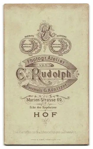 Fotografie E. Rudolph, Hof, Marien-Strasse 69, Junger Herr im Anzug