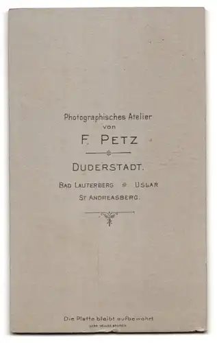 Fotografie F. Petz, Duderstadt, Junge Dame im modischen Kleid