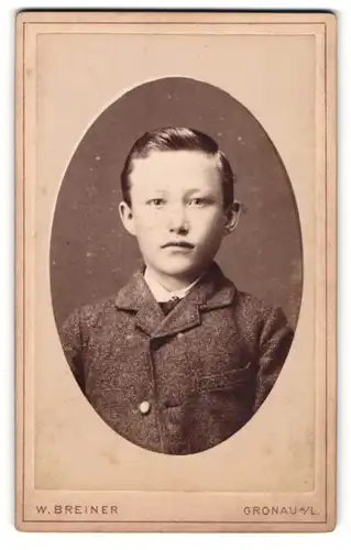 Fotografie W. Breiner, Gronau, Firmling mit leicht abstehenden Ohren
