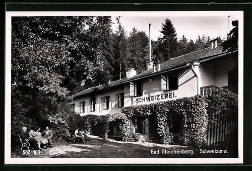 AK Bad Gleichenberg, Schweizerei mit Menschen auf Bänken