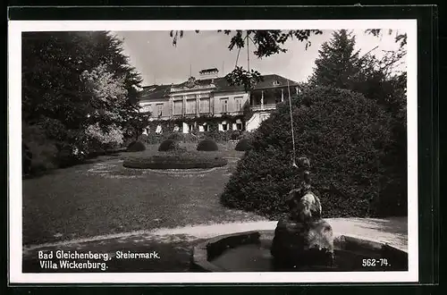 AK Bad Gleichenberg, Brunnen vor der Villa Wickenburg