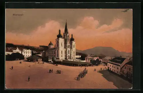 AK Mariazell, Kirchgänger in der Dämmerung