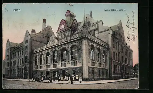 AK Burg b. M., Strassenpartie an der neuen Bürgerschule