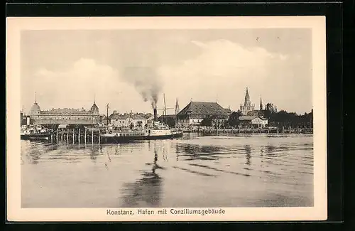 AK Konstanz, Hafen mit Conziliumsgebäude und Dampfer