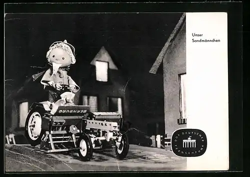 AK Sandmann auf einer Landmaschine