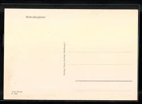 AK Ein Flottenbegleiter der Kriegsmarine in voller Fahrt