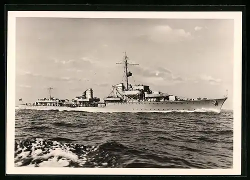 AK Zerstörer der Kriegsmarine auf Steuerbord