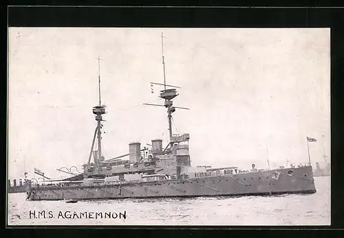 AK Britisches Kriegsschiff HMS Agamemnon in Küstennähe