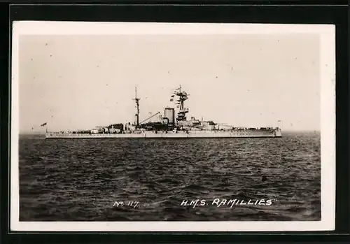 AK Britisches Kriegsschiff HMS Ramillies sticht in See
