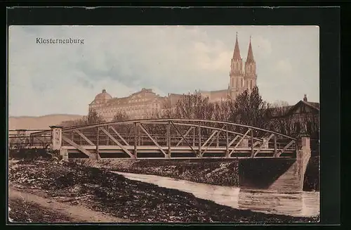 AK Klosterneuburg, Ortspartie mit Brücke und Stiftskirche