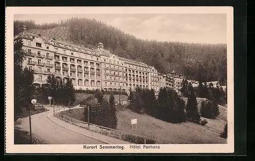 AK Semmering, Hotel Panhans von der Strasse gesehen