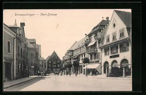 AK Donaueschingen, Pferdewagen auf der Karl-Strasse