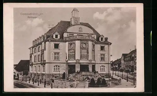 AK Donaueschingen, Blick zum Rathaus