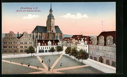 AK Naumburg a. S., Markt mit Wenzels-Kirche und Passanten