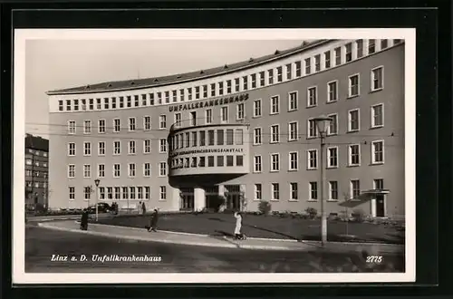 AK Linz a. D., Strassenpartie mit Unfallkrankenhaus