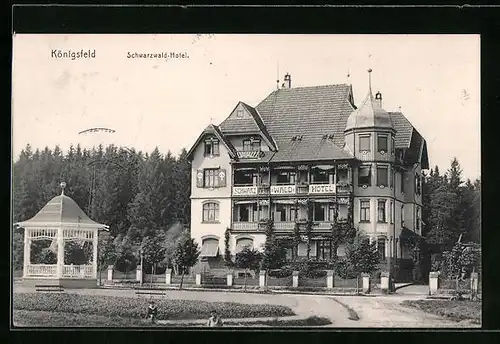 AK Königsfeld i. Schwarzwald, Blick zum Schwarzwald-Hotel