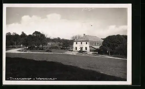 AK Tulbing, Gasthaus Passauerhof im Wienerwald, vom Feld gesehen