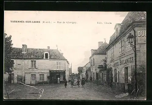 AK Varennes-sur-Loire, Rue de Chavigny