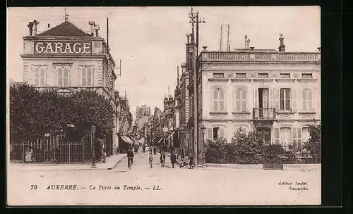 AK Auxerre, La Porte du Temple