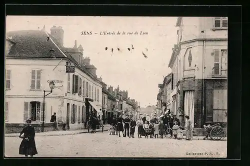 AK Sens, L' Entrée de la rue de Lyon