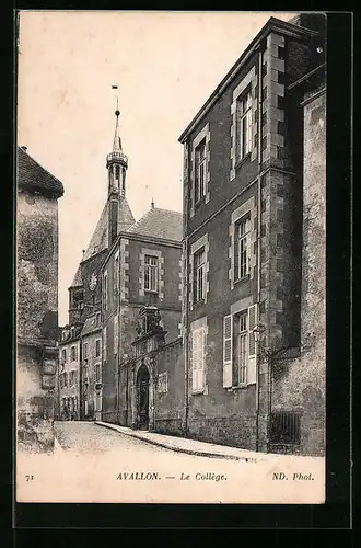 AK Avallon, Le Collège