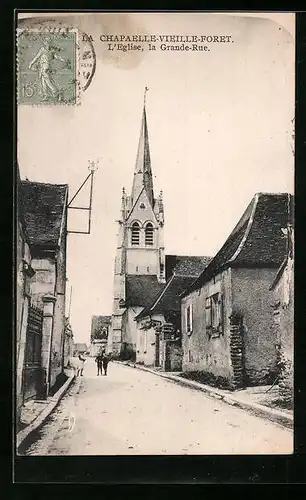AK La Chapelle-Vieille-Foret, La Grande Rue, L`Eglise