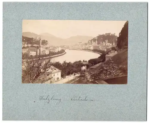 Fotografie unbekannter Fotograf, Ansicht Salzburg, Blick entlang der Salzach zur Festung Hohensalzburg