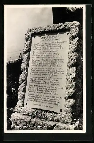 AK Mariazell, Schild in steinernem Rahmen mit Gedicht Zwei Kreuze auf der Bürgeralpe