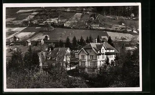 AK Wildbad /Schwarzwald, Gauschule der  mit Feldern