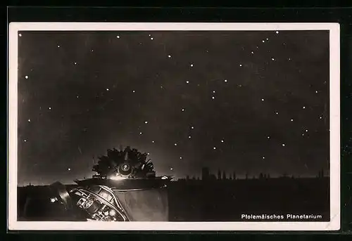 AK Ptolemäisches Planetarium bei Nacht