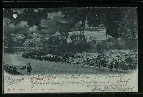 Mondschein-AK Klosterneuburg /Donau, Mann am Ufer vor der Kirche