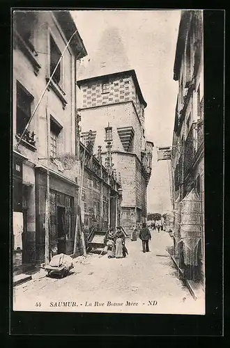 AK Saumur, La Rue Bonne Mère