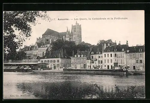 AK Auxerre, Les Quais, la Cathédrale et la Préfecture