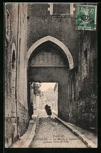 AK Auxerre, Rue du Quatre Septembre, Ancienne Porte de Ville