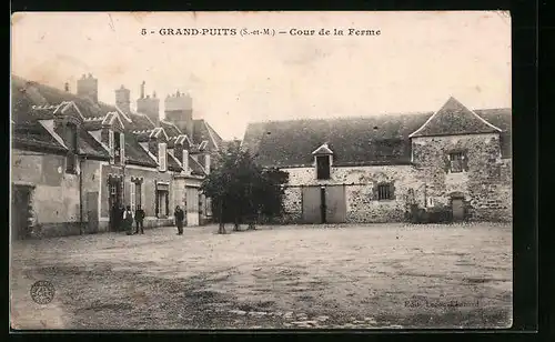 AK Grand-Puits, Cour de la Ferme