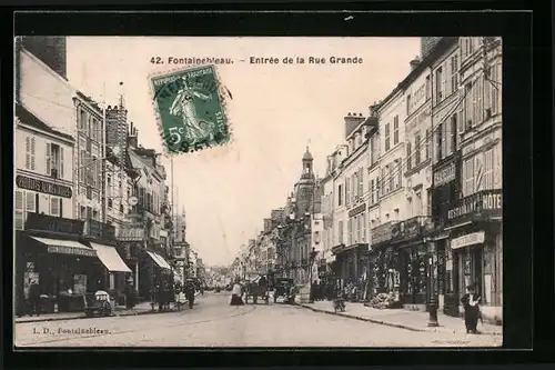 AK Fontainebleau, Entrée de la Rue Grande