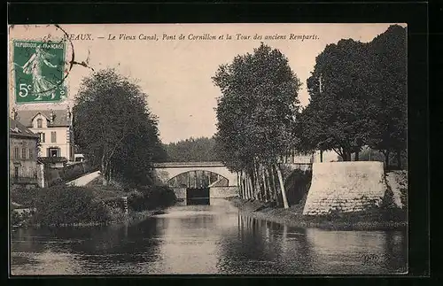 AK Meaux, Le Vieux Canal, Pont de Cornillon et la Tour des anciens Remparts