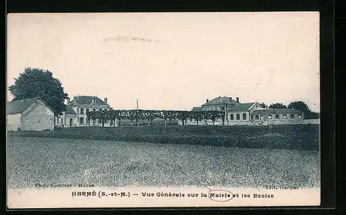 AK Hermé, Vue Générale sur la Mairie et les Ecoles