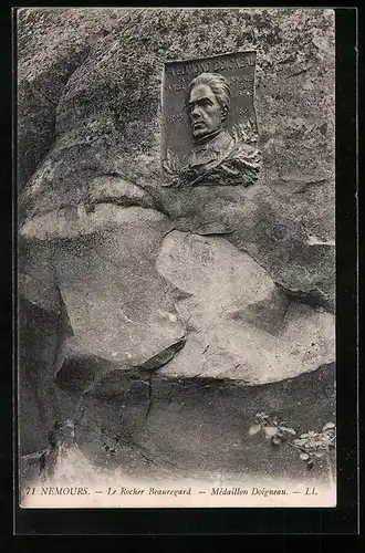 AK Nemours, Le Rocher Beauregard, Médaillon Doigneau