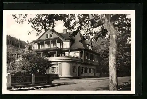 AK Sitzendorf /Th., Hotel zur Linde von der Strasse gesehen