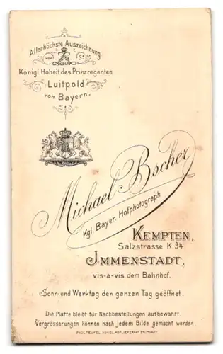 Fotografie Michael Bscher, Kempten, Salzstr. K. 94, Süsses Kleinkind mit nackigen Füssen