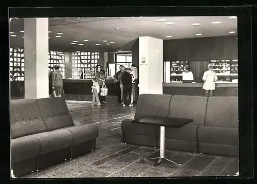 AK Zinnowitz /Wolgast, Eingangshalle des Meerwasserhallenbads, Feriendienst der IG Wismut