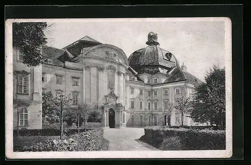 AK Klosterneuburg, Stiftsplatz mit Chorherrenstift