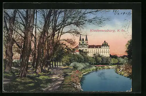 AK Klosterneuburg, Chorherrenstift mit Grünanlage