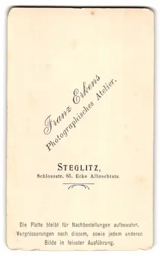 Fotografie Franz Erkens, Berlin-Steglitz, Schlossstrasse 85, Junger Bursche im eleganten Anzug