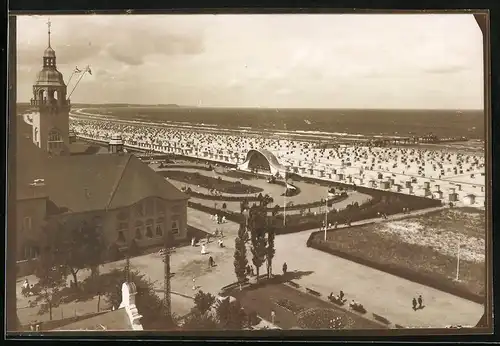 Fotografie unbekannter Fotograf, Ansicht Swinemünde, Kurhaus & Konzertplatz vor dem Strandbad