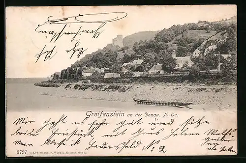 AK Greifenstein a. d. Donau, Ortsansicht mit angelegten Booten