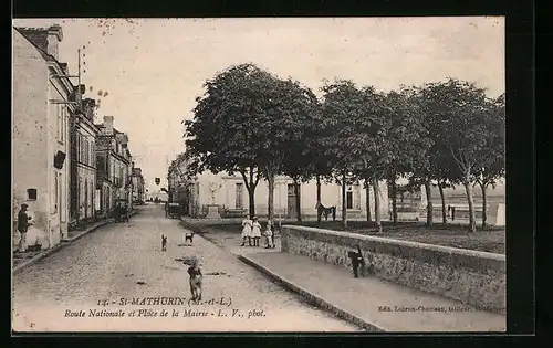 AK St-Mathurin, Route Nationale et Place de la Mairie